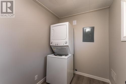 1302 Douglas Street, Prince George, BC - Indoor Photo Showing Laundry Room