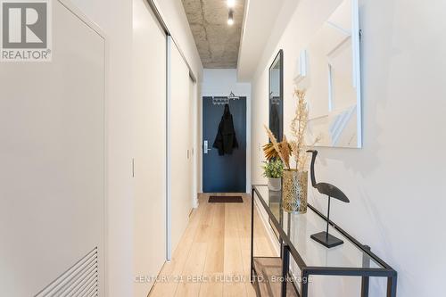 802 - 458 Richmond Street W, Toronto, ON - Indoor Photo Showing Other Room