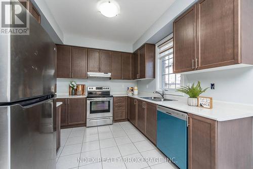 21 O' Leary Road, Brampton, ON - Indoor Photo Showing Kitchen With Double Sink