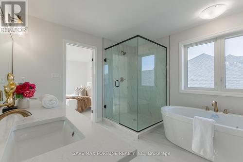 2 Spruce Crescent, North Middlesex, ON - Indoor Photo Showing Bathroom