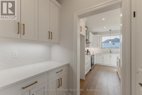 2 Spruce Crescent, North Middlesex, ON - Indoor Photo Showing Kitchen