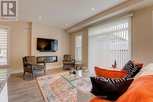 217 Sedgewood Street, Kitchener, ON - Indoor Photo Showing Living Room