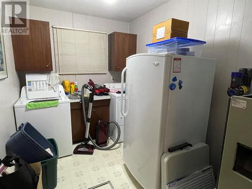 1000 121 Avenue, Dawson Creek, BC - Indoor Photo Showing Laundry Room