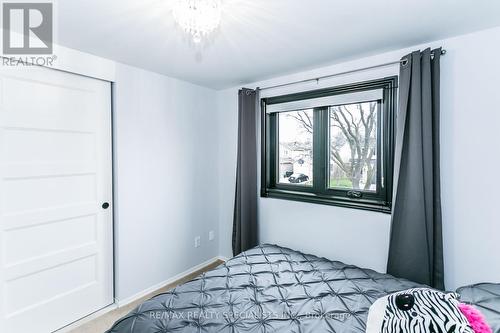 3138 Bartholomew Crescent, Mississauga, ON - Indoor Photo Showing Bedroom