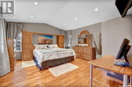 412 Mary Anne Place, Emma Lake, SK - Indoor Photo Showing Bedroom