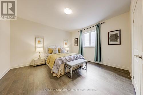 21 Planet Street, Richmond Hill, ON - Indoor Photo Showing Bedroom