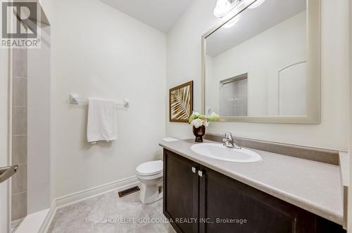 21 Planet Street, Richmond Hill, ON - Indoor Photo Showing Bathroom