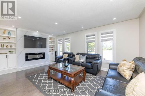 12424 Humber Station Road, Caledon, ON - Indoor Photo Showing Living Room With Fireplace