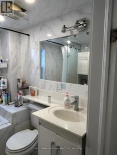 34 Dartnell Avenue, Toronto, ON - Indoor Photo Showing Bathroom