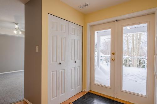 1424 Emerald Crescent, Castlegar, BC - Indoor Photo Showing Other Room