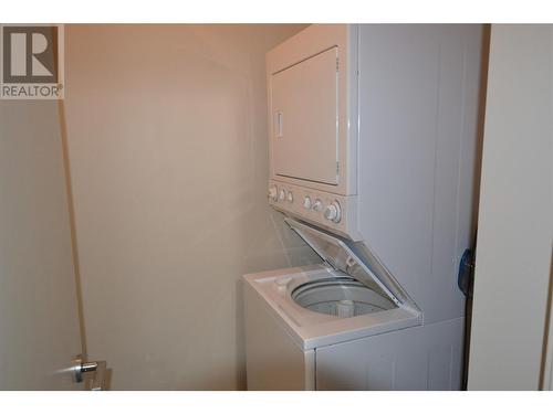 1290 St. Paul Street Unit# 505, Kelowna, BC - Indoor Photo Showing Laundry Room