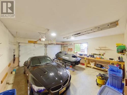 3411 Cariboo Ave, Powell River, BC - Indoor Photo Showing Garage