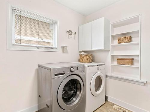 795 Copeland Place, Kelowna, BC - Indoor Photo Showing Laundry Room