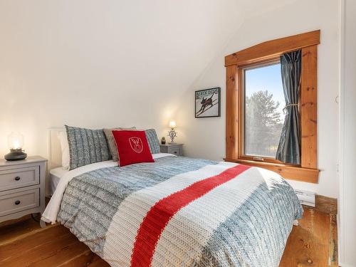 Chambre Ã Â coucher - 101 Ch. Soles, Lac-Brome, QC - Indoor Photo Showing Bedroom