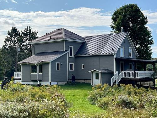 FaÃ§ade - 101 Ch. Soles, Lac-Brome, QC - Outdoor With Deck Patio Veranda