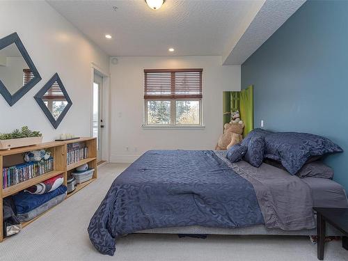 302-755 Goldstream Ave, Langford, BC - Indoor Photo Showing Bedroom
