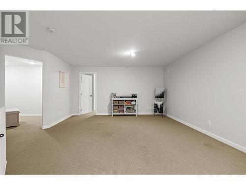 2543 Quail Lane, Kelowna, BC - Indoor Photo Showing Other Room