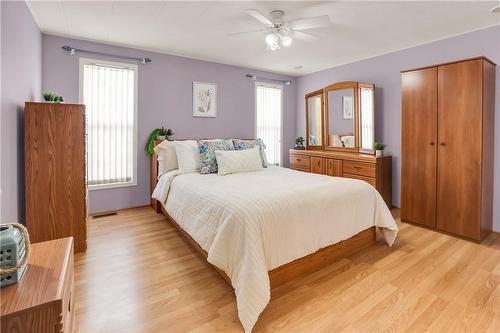 3033 Townline Road|Unit #379, Stevensville, ON - Indoor Photo Showing Bedroom