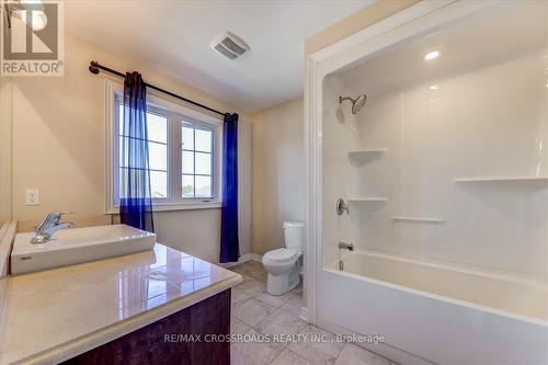 4037 Bush Crescent, Lincoln, ON - Indoor Photo Showing Bathroom