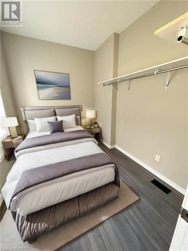 70 Victoria Street Unit# 3, Hamilton, ON - Indoor Photo Showing Bedroom