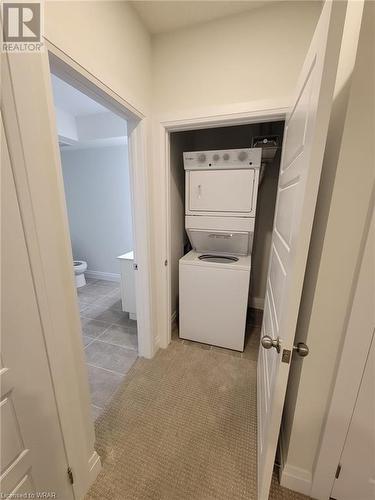 600 Victoria Street Unit# 1, Kitchener, ON - Indoor Photo Showing Laundry Room