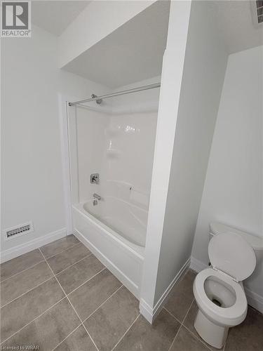 600 Victoria Street Unit# 1, Kitchener, ON - Indoor Photo Showing Bathroom