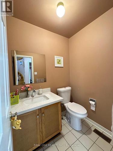 322 Goldhawk Trail, Toronto, ON - Indoor Photo Showing Bathroom