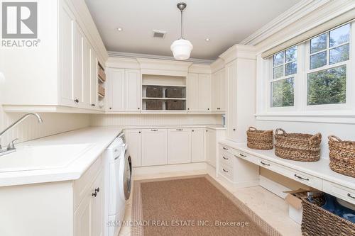 80 Cox Drive, Oakville, ON - Indoor Photo Showing Kitchen