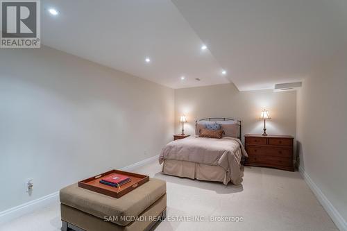80 Cox Drive, Oakville, ON - Indoor Photo Showing Bedroom