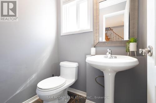 1486 Emerson Lane, Mississauga, ON - Indoor Photo Showing Bathroom