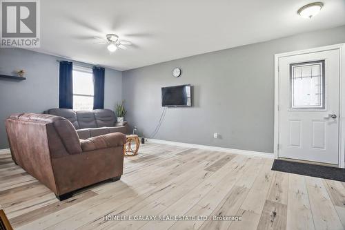 43 Dyer Street, St. Thomas, ON - Indoor Photo Showing Other Room