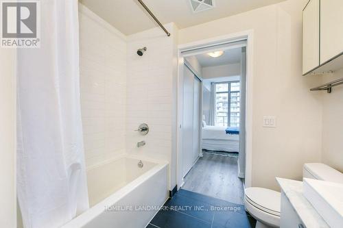 2214 - 105 The Queensway, Toronto, ON - Indoor Photo Showing Bathroom