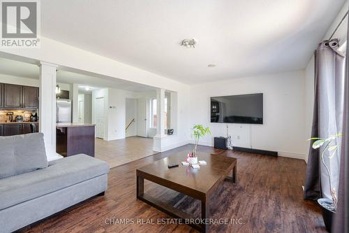 542 Isaiah Crescent, Kitchener, ON - Indoor Photo Showing Living Room