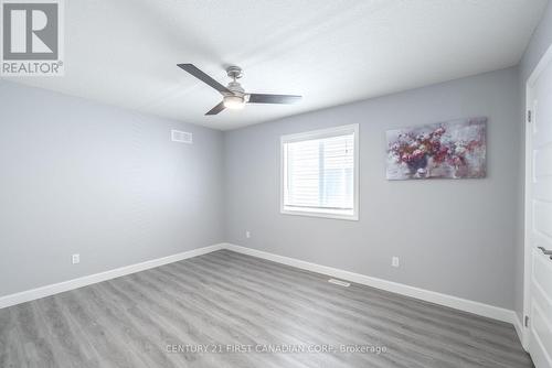 1215 Gough Road, London, ON - Indoor Photo Showing Other Room