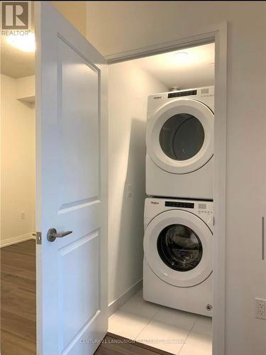 758 - 60 Ann O'Reilly Road, Toronto, ON - Indoor Photo Showing Laundry Room