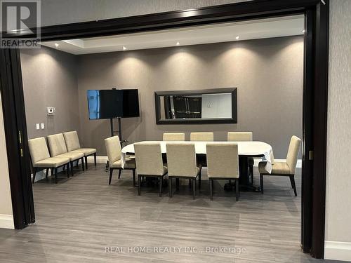 608 - 100 Promenade Circle, Vaughan, ON - Indoor Photo Showing Dining Room