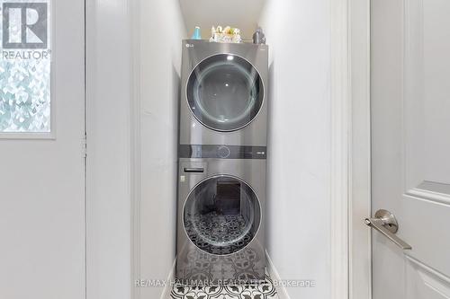 149 Armitage Drive, Newmarket, ON - Indoor Photo Showing Laundry Room