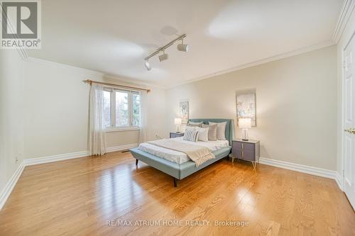 5261 Charnwood Crescent, Mississauga, ON - Indoor Photo Showing Bedroom