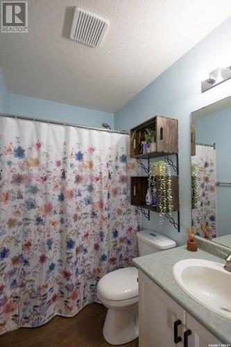 3105 5Th Avenue E, Prince Albert, SK - Indoor Photo Showing Bathroom