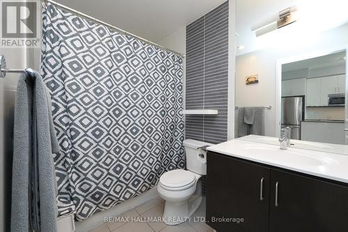 #103 - 215 Sherway Gardens Road, Toronto, ON - Indoor Photo Showing Bathroom