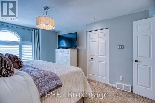 10A - 270 Morrison Road, Kitchener, ON - Indoor Photo Showing Bedroom