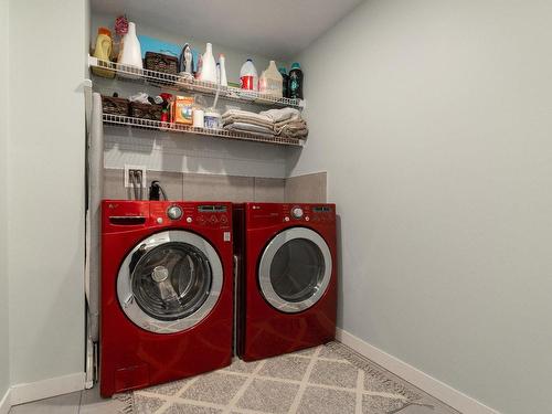 Laundry room - 7865 Rue Des Quatre-Vents, Laval (Duvernay), QC - Indoor Photo Showing Laundry Room