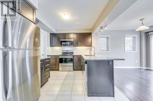 212 Ellen Davidson Drive, Oakville, ON - Indoor Photo Showing Kitchen With Upgraded Kitchen
