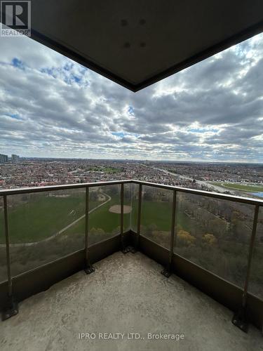 2309 - 45 Kingsbridge Circle, Mississauga, ON - Outdoor With View