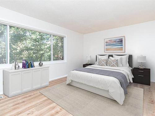 6479 Old West Saanich Rd, Central Saanich, BC - Indoor Photo Showing Bedroom