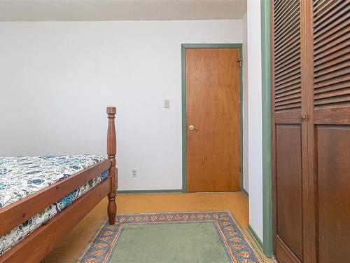 6479 Old West Saanich Rd, Central Saanich, BC - Indoor Photo Showing Bedroom