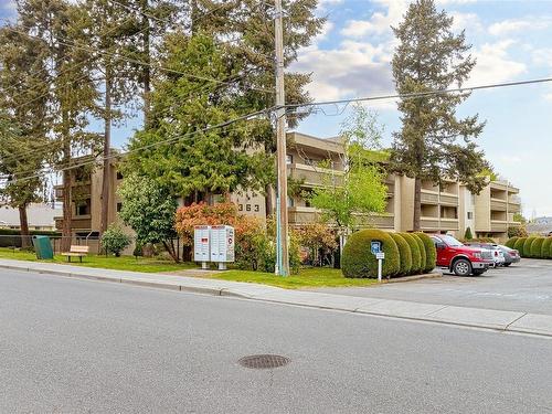 303-363 Morison Ave, Parksville, BC - Outdoor