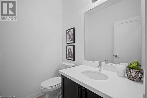 121 Cittadella Boulevard, Hamilton, ON - Indoor Photo Showing Bathroom