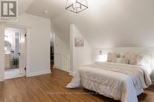 140 Markland Street, Hamilton, ON - Indoor Photo Showing Bedroom