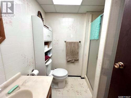 515 Main Street, Turtleford, SK - Indoor Photo Showing Bathroom